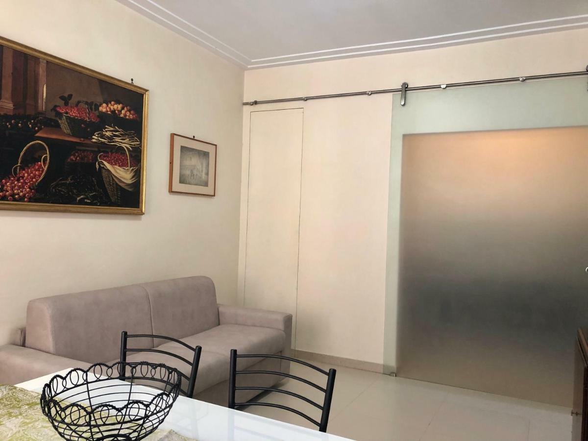 Appartamento Visconti Apartment. *