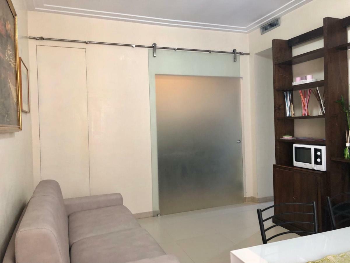 Appartamento Visconti Apartment. Roma